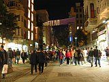 晚上的 Istiklal Caddesi.jpg