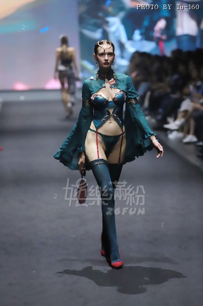 Polyu-FW2406-FW_462.JPG