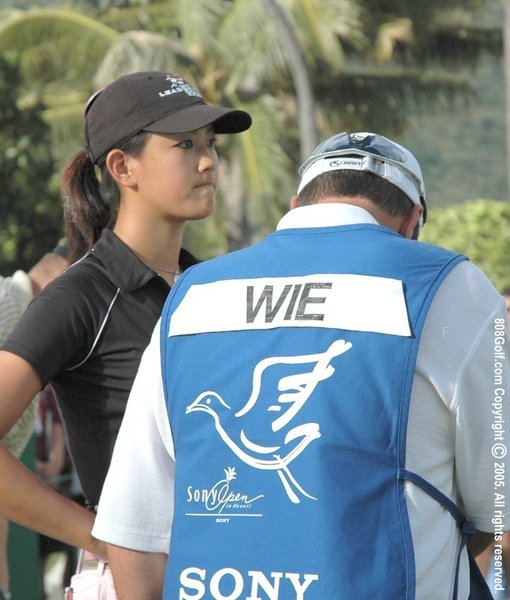 michelle_wie_caddie_1-14-05-1.jpg