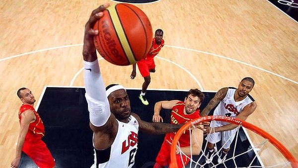art-lebron-dunk-final-620x349.jpg