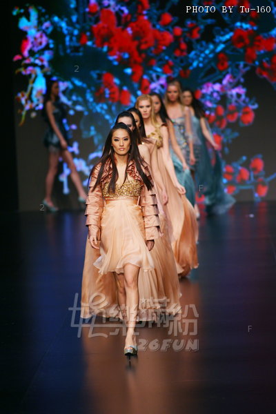 HKFW2011W-D2G1_126.jpg