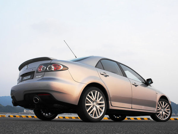 mazda_mazdaSpeed_6_manu_09.jpg