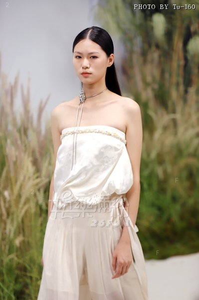 NamYau-FW-2411-Show1_468.JPG