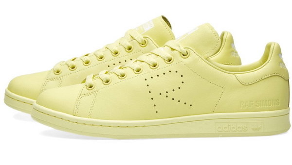 02-03-2016_adidasxrafsimonsd_stansmith_blushyellow_hh_3-800x453.jpg