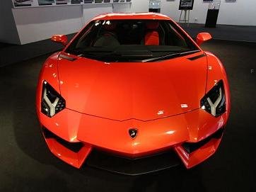 Aventador LP 700-4.JPG