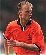 _743887_bergkamp150.jpg