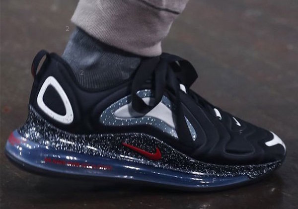 Undercover-Nike-Air-Max-720-2019-Paris-Fashion-Week-1.jpg