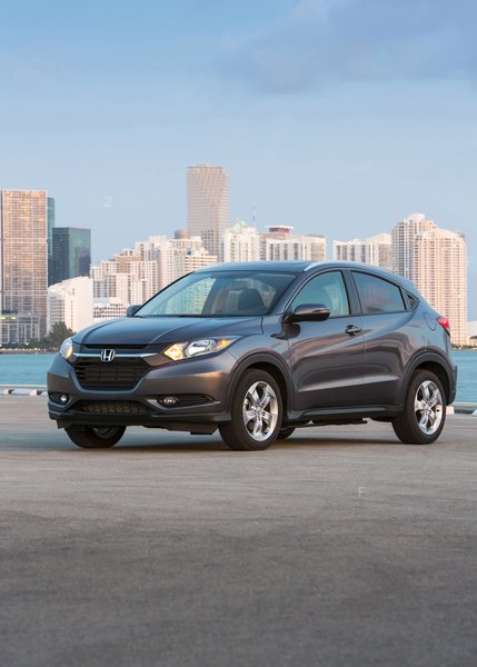 2016-Honda-HR-V-EX-L-AWD-front-three-quarter-12.jpg