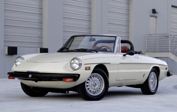 5b6d8b4f46296_alfa_romeo_spider_15330166145ef66e7dff9f98764d5-940x592.jpg