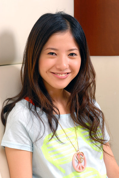 yuriko-yoshitaka.jpg