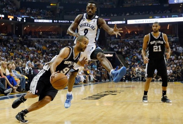 130527214643-tony-parker-driving-052713_home-t3.jpg