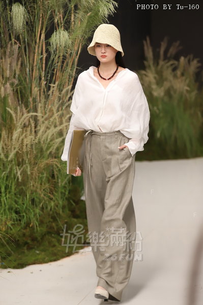 NamYau-FW-2411-Show1_469.JPG