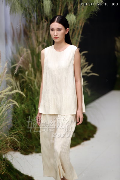 NamYau-FW-2411-Show1_026.JPG