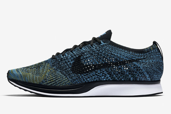 flyknitracerbluecrew1.jpg