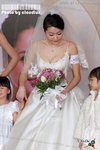 熊黛林穿婚紗走光露乳暈3.jpg