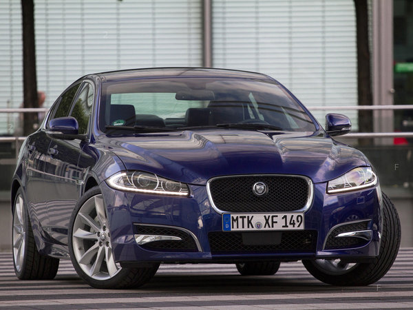 jaguar_xf-diesel-s-2011_r21_jpg.jpg