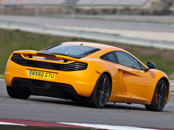 mclaren_mp4-12c-2011_r11.jpg