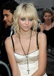 50806-taylor-momsen-2009-06-22-los-angeles-premier.jpg