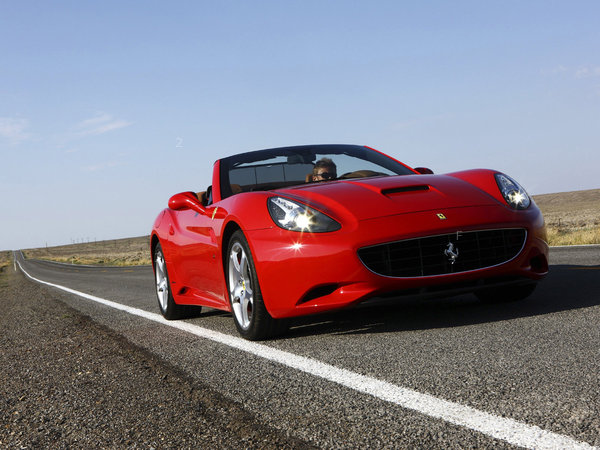 ferrari_california-2009_r27[1].jpg