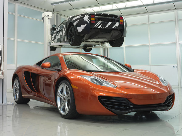 mclaren_mp4-12c-2010_r19.jpg