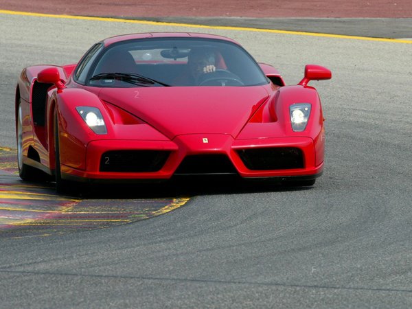 ferrari_enzo_m33[1].jpg