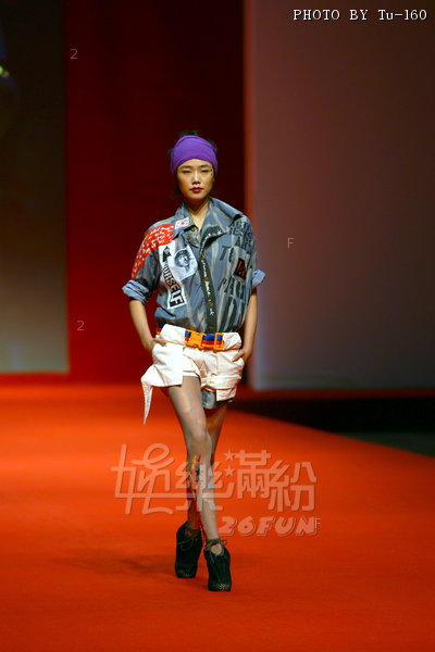 HKFW2010-D3M4_049.jpg