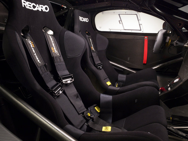 mclaren_mp4-12c-can-am-edition-2012_r3_jpg.jpg