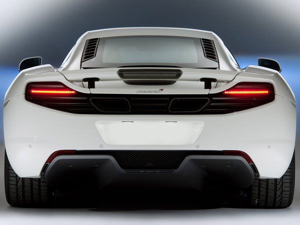 mclaren_mp4-12c-white-2011_r9.jpg