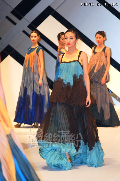 HKFW2010-D1M2_024.jpg