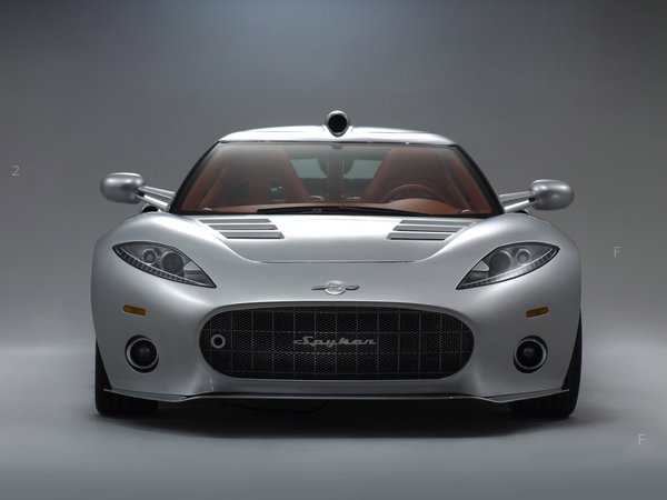 spyker_c8-aileron-2009_m2[1].jpg