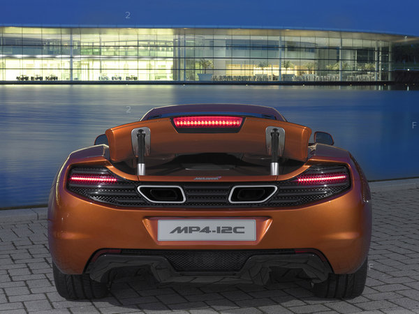 mclaren_mp4-12c-2010_r7.jpg