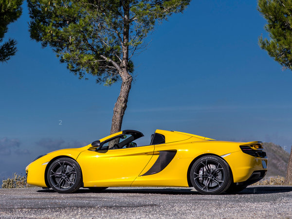 mclaren_mp4-12c-spider-uk-2012_r5_jpg.jpg