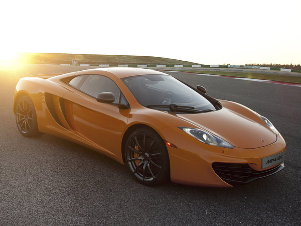 mclaren_mp4-12c-2011_r28.jpg