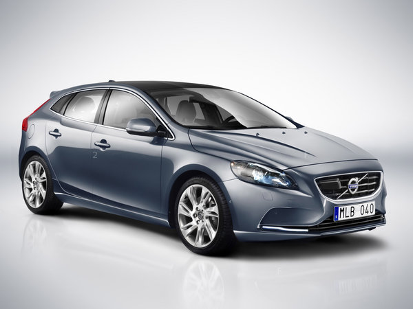 volvo_v40-2012_r10_jpg.jpg