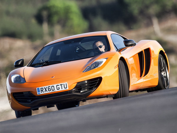 mclaren_mp4-12c-2011_r24.jpg