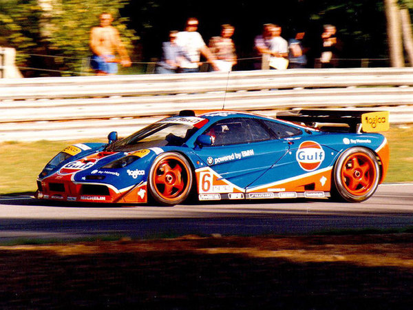 mclaren_f1-gtr-1995-97_r9.jpg