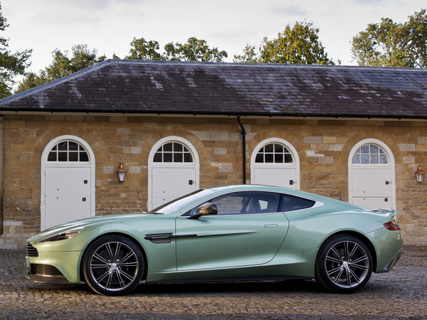 astonmartin_vanquish-uk-2012_r16_jpg.jpg