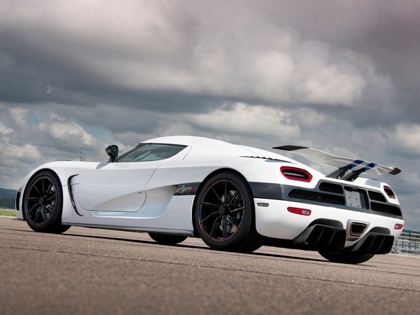 koenigsegg_agera-r-2012_r4_jpg.jpg