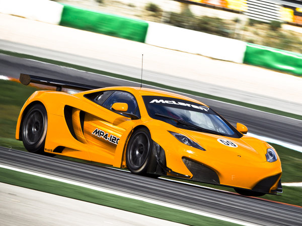 mclaren_mp4-12c-gt3-2011_r25.jpg