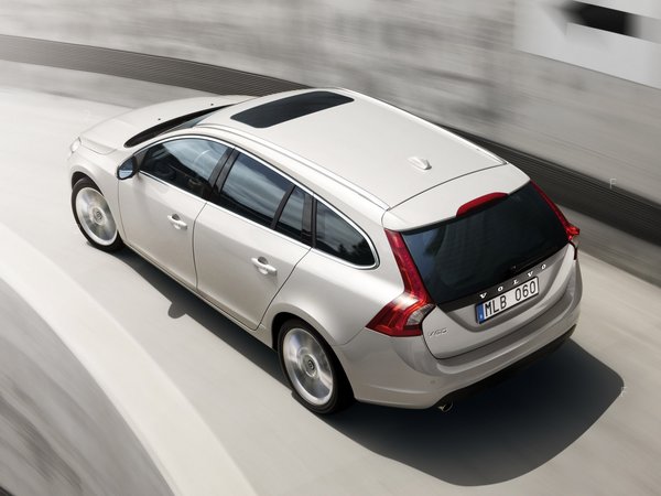 volvo_v60-2010_m11.jpg