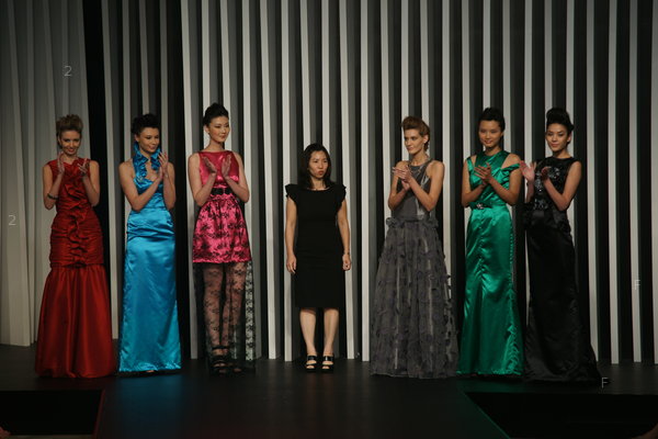 HKFW2010S-D2M2_088.jpg