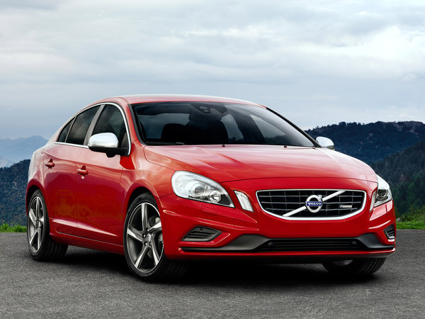 volvo_s60-r-design-2010_r6.jpg