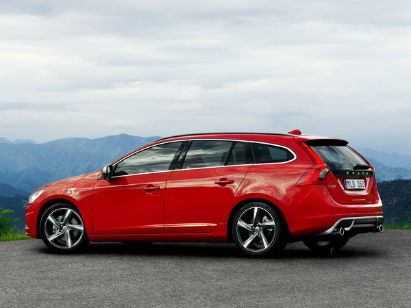 volvo_v60-r-design-2010_r2.jpg