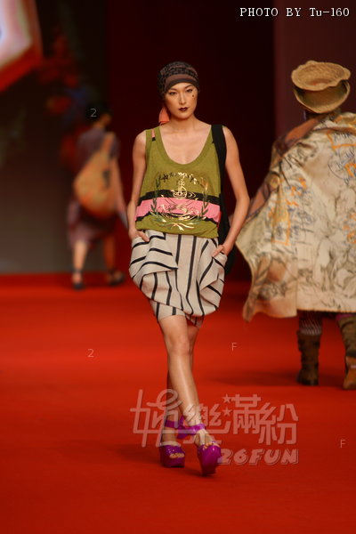 HKFW2010-D3M4_065.jpg