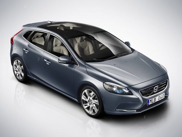 volvo_v40-2012_r5_jpg.jpg