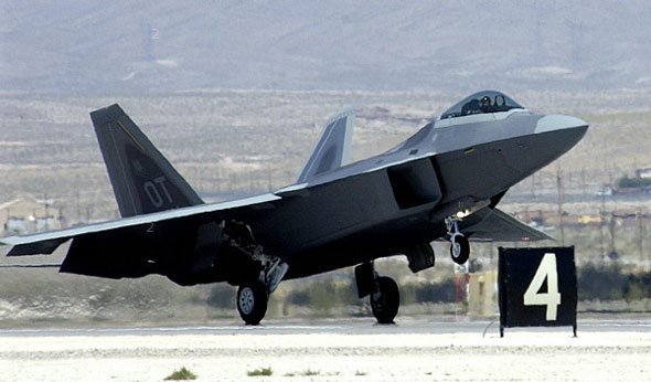 F-22 007.jpg