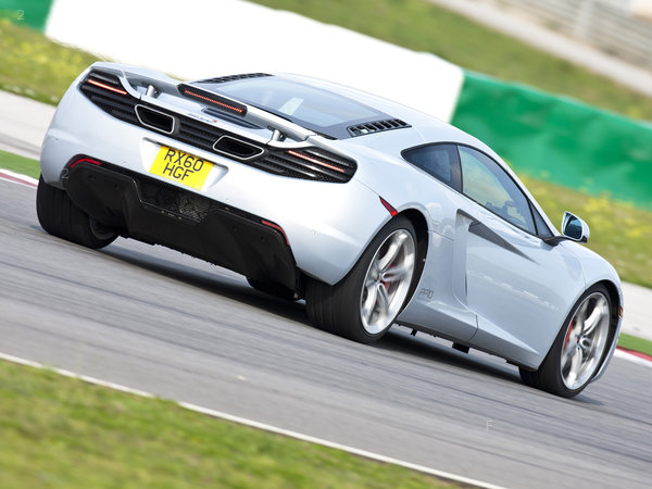 mclaren_mp4-12c-2011_r10.jpg