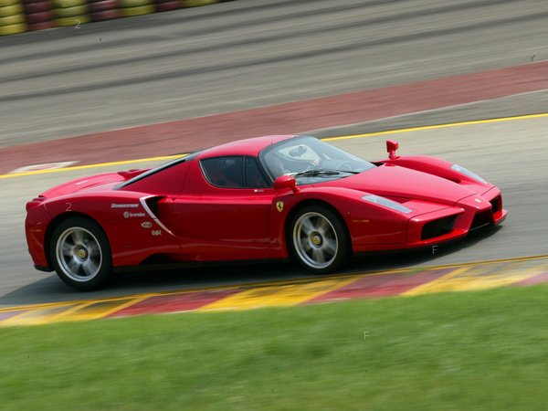 ferrari_enzo_m29[1].jpg