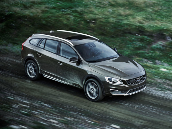 volvo_v60-cross-country-2015_r9_jpg.jpg